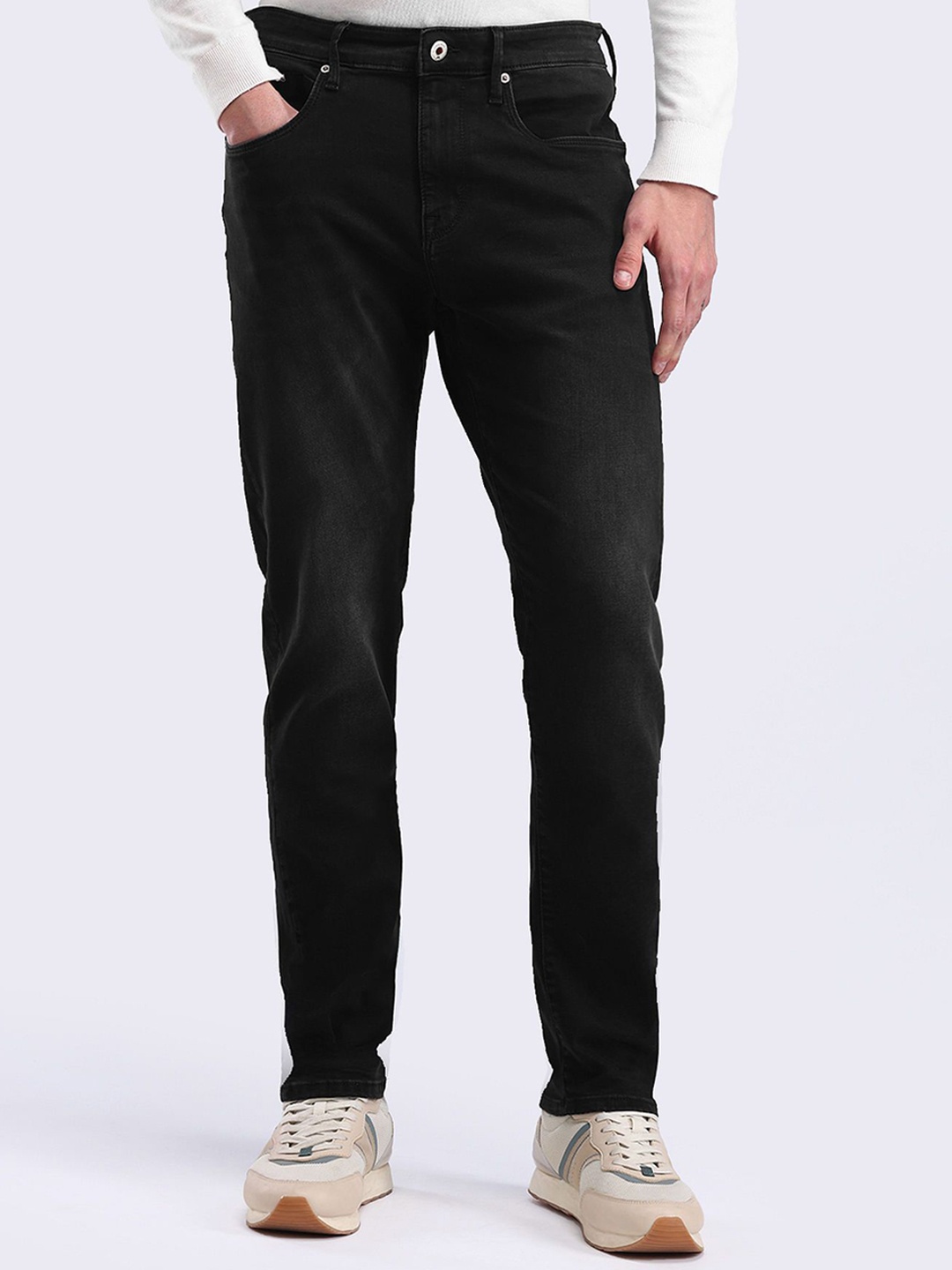 

Flying Machine Men Slim Fit Heavy Fade Stretchable Jeans, Black