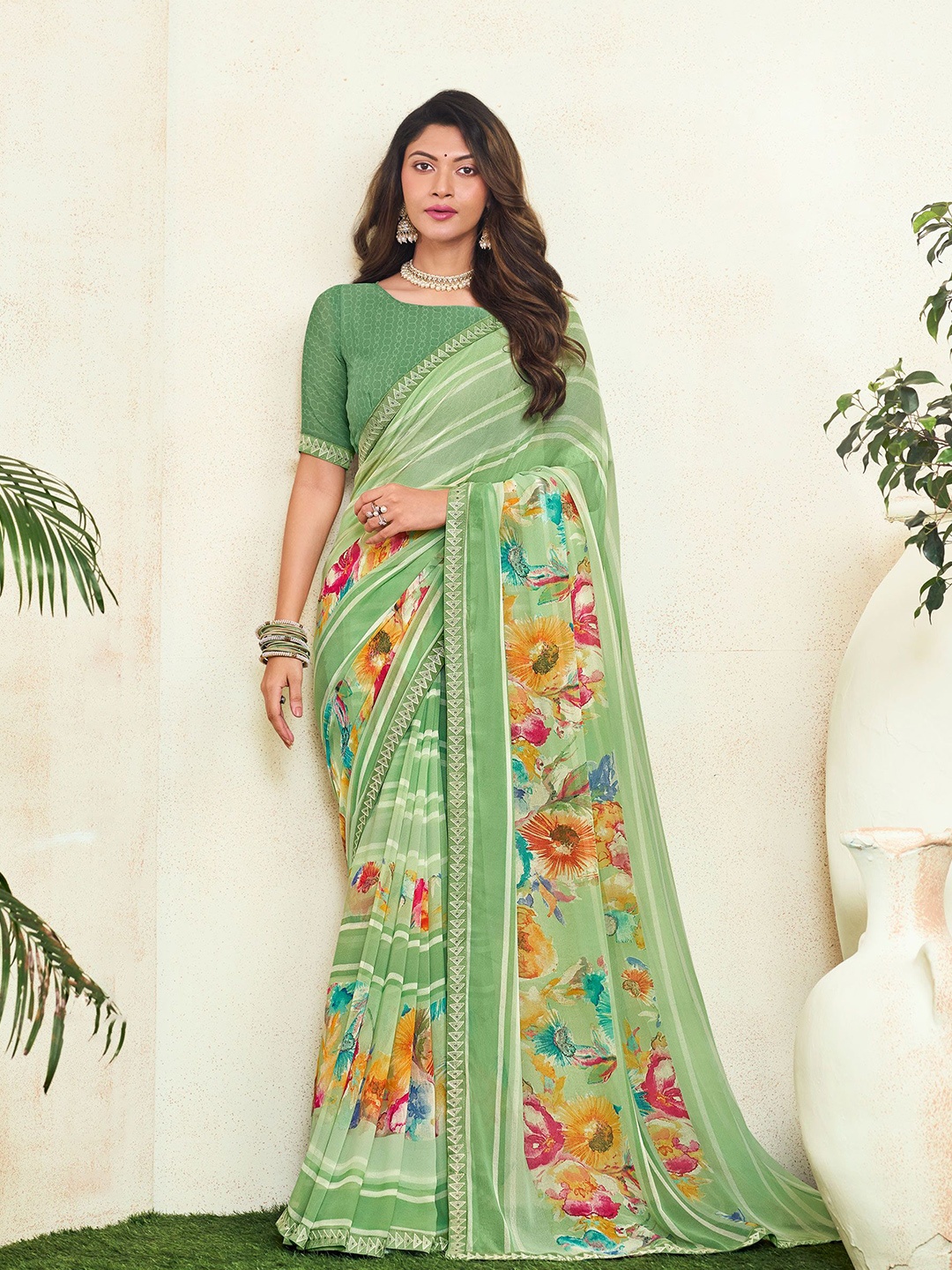 

Laxmipati Floral Embroidered Poly Georgette Saree, Sea green