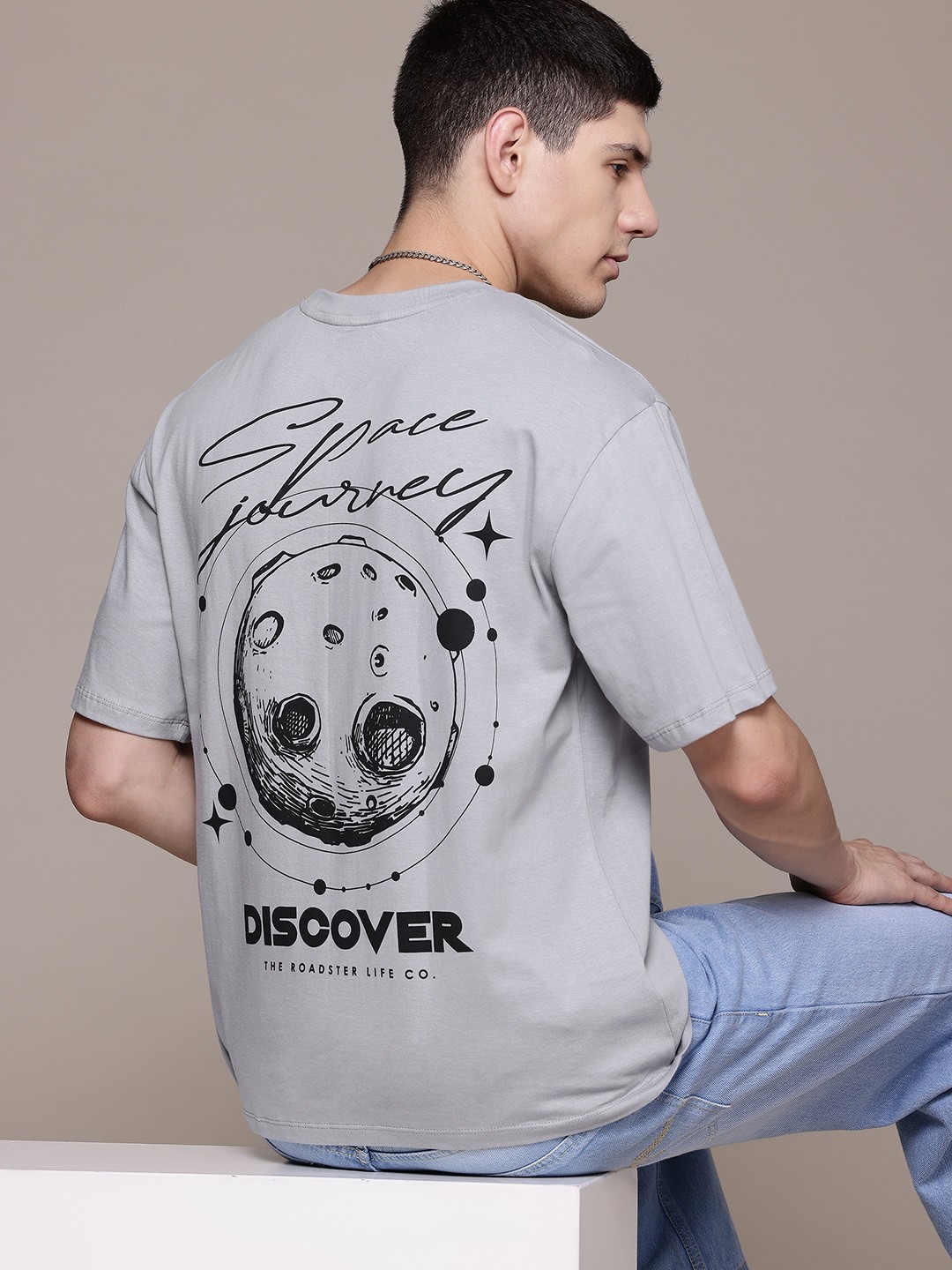 

The Roadster Lifestyle Co. Printed Relaxed Fit Pure Cotton T-shirt, Grey