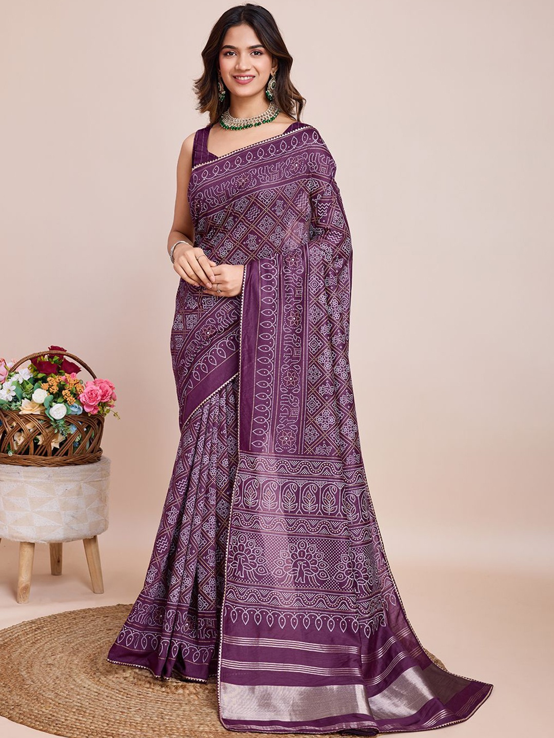 

bansari textiles Bandhani Zari Silk Cotton Bandhani Saree, Purple