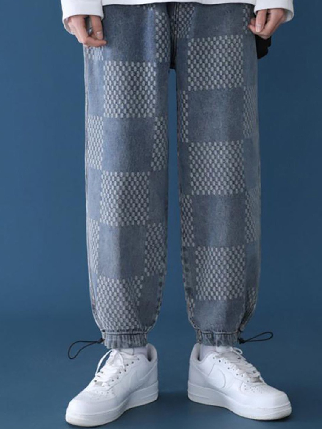 

StyleCast x Revolte Men Jogger Stretchable Jeans, Blue