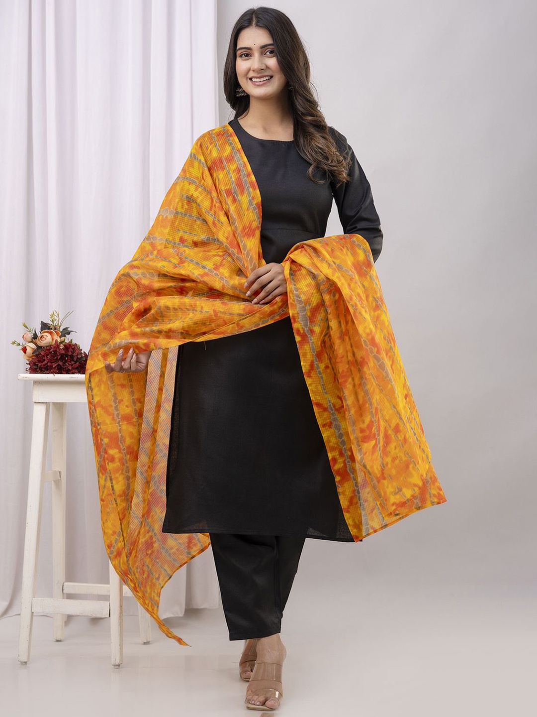 

Nayo Round Neck Straight Kurta with Palazzos & Dupatta, Black