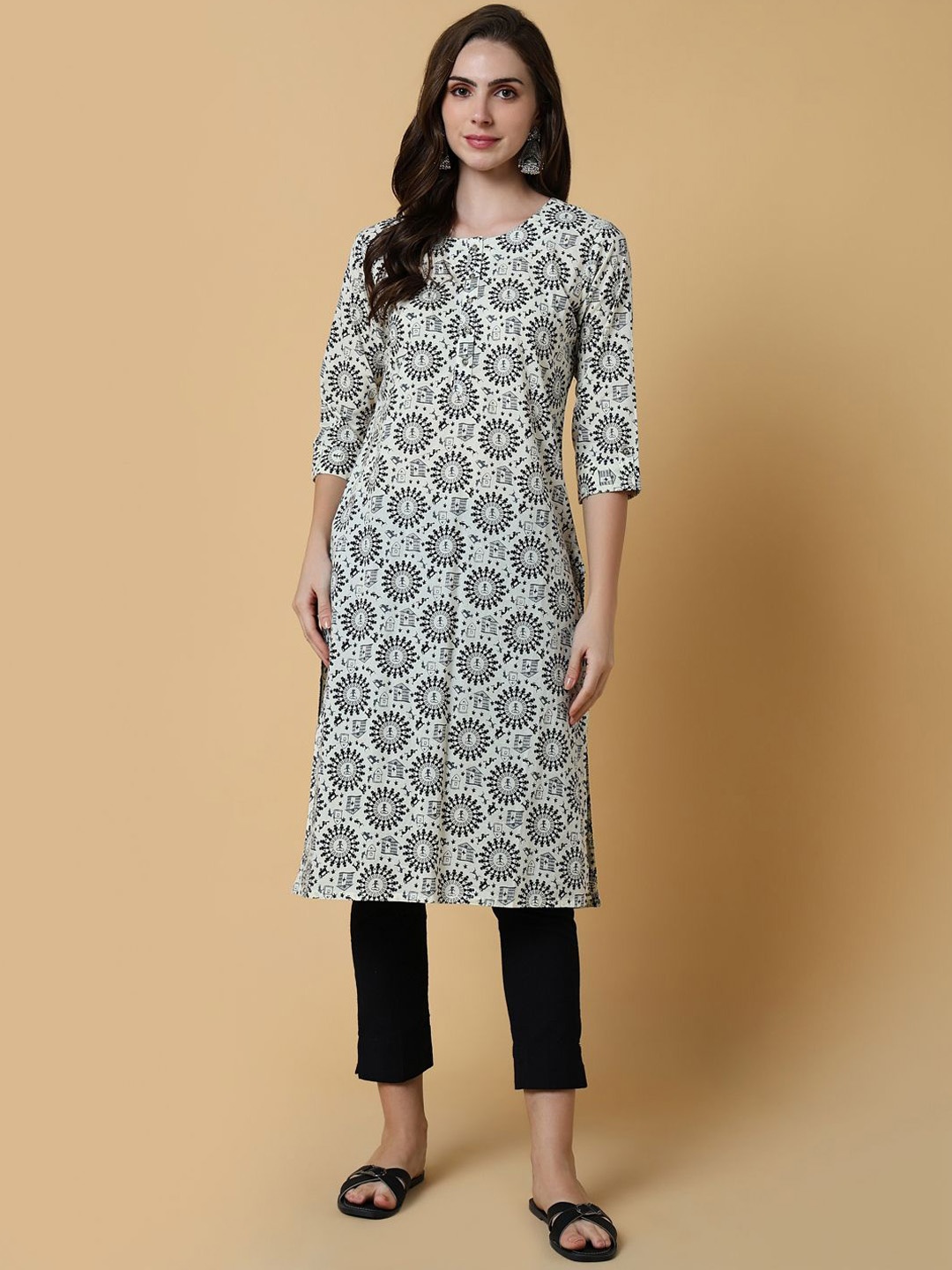 

SHOWOFF Ethnic Motifs Printed Indie Prints Straight Kurta, Off white