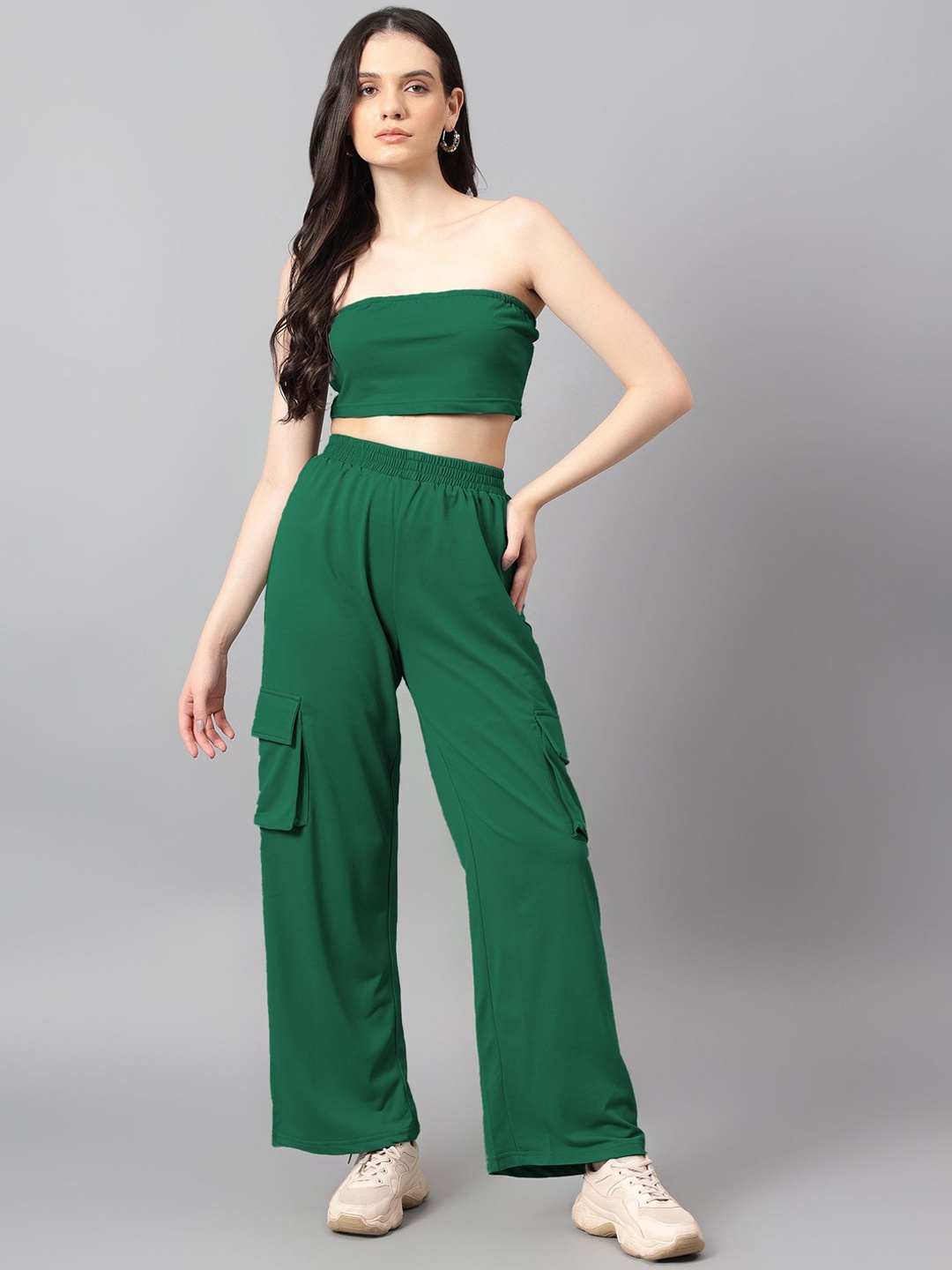 

Kotty Green Off-Shoulder Top With Trouser