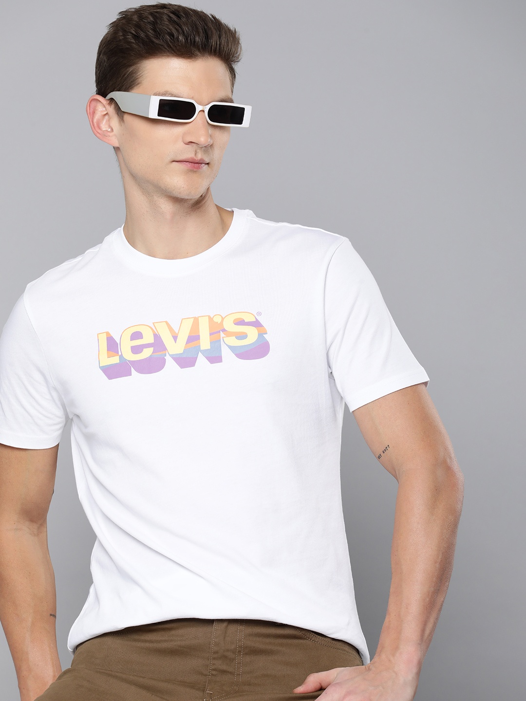 

Levis Brand Logo Printed Pure Cotton Casual T-shirt, White