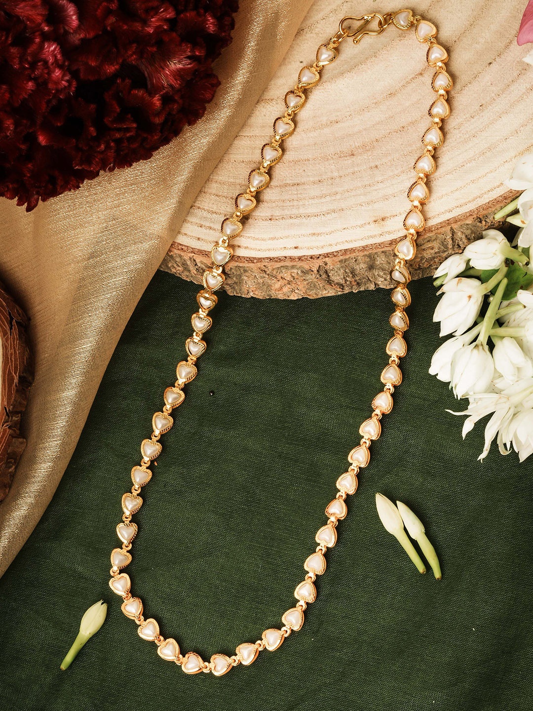 

Mirraw Gold-Plated Stone Studded Necklace