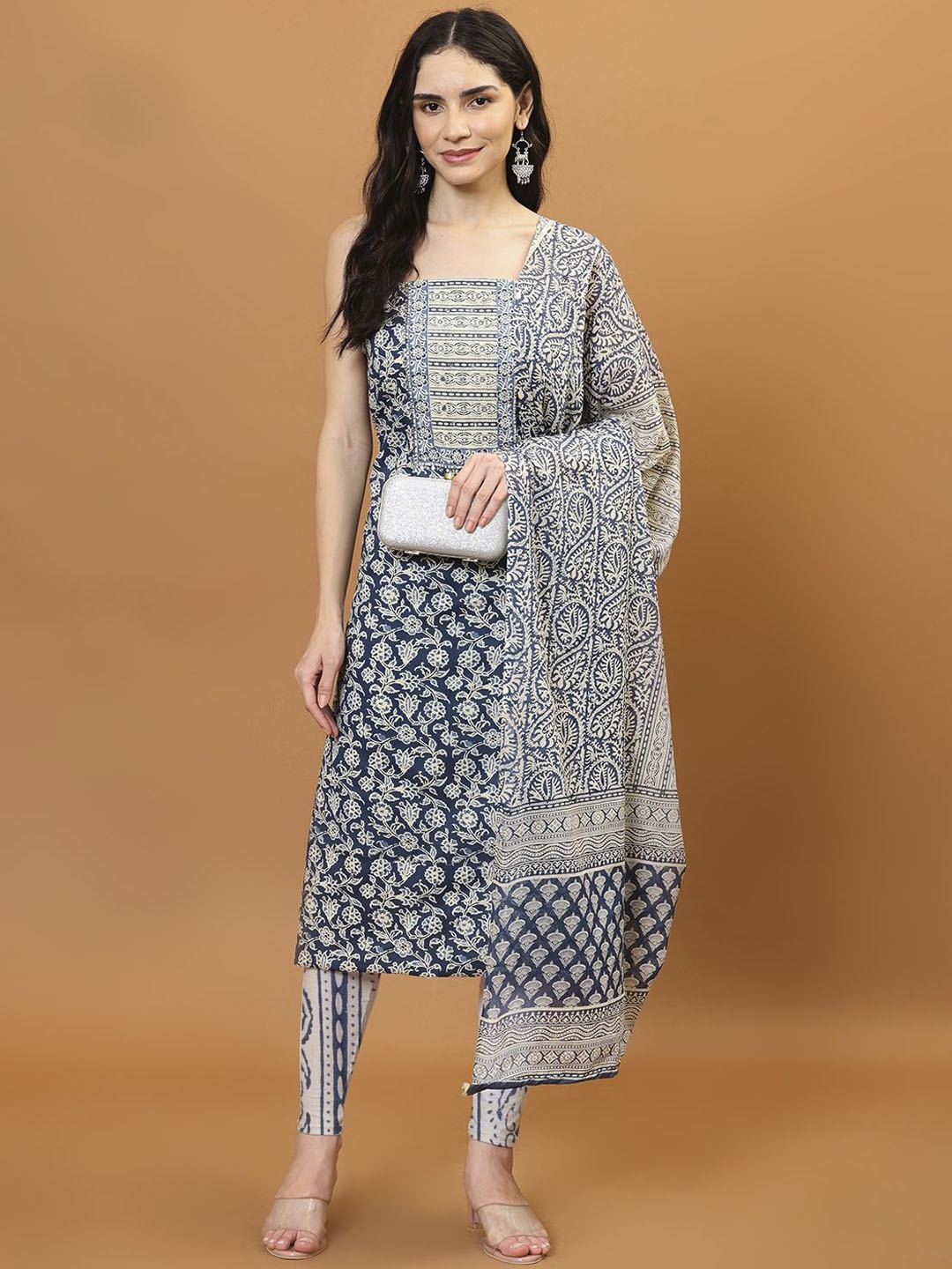 

Meena Bazaar Printed Unstitched Dress Material, Blue