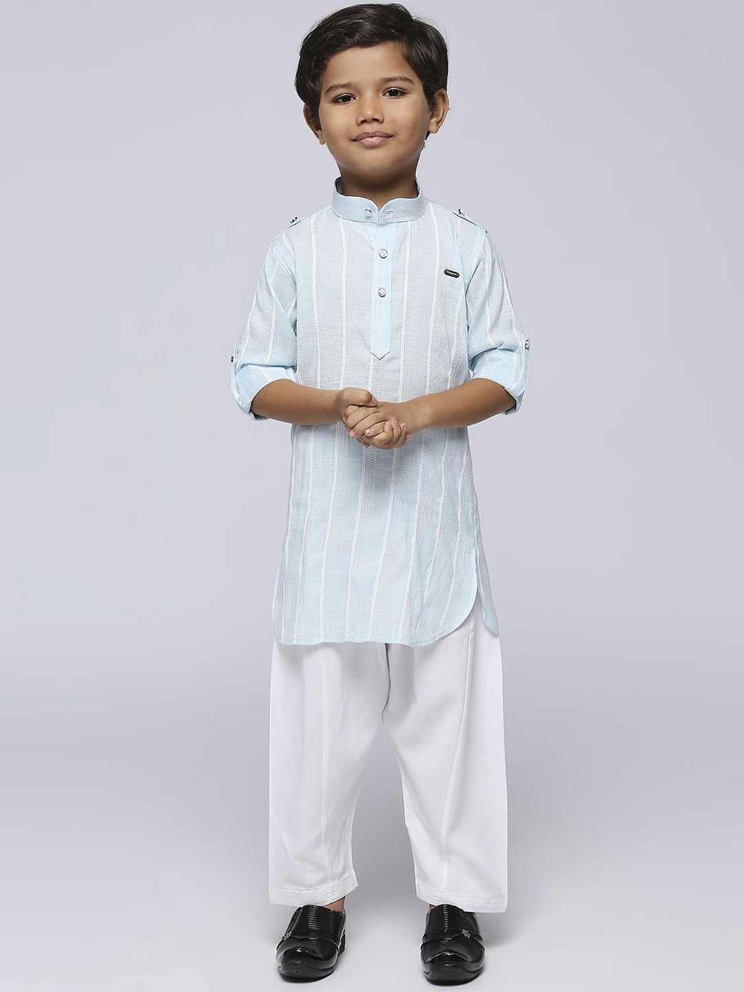 

YK Boys Striped Embroidered Thread Work Mandarin Collar Pathani Kurta with Pyjamas, Blue