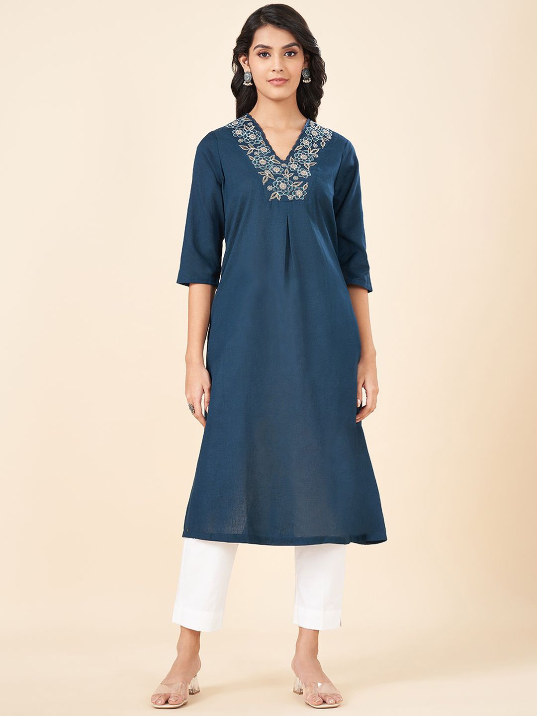 

RANGMANCH BY PANTALOONS Floral Yoke Design Thread Work A-Line Kurta, Teal