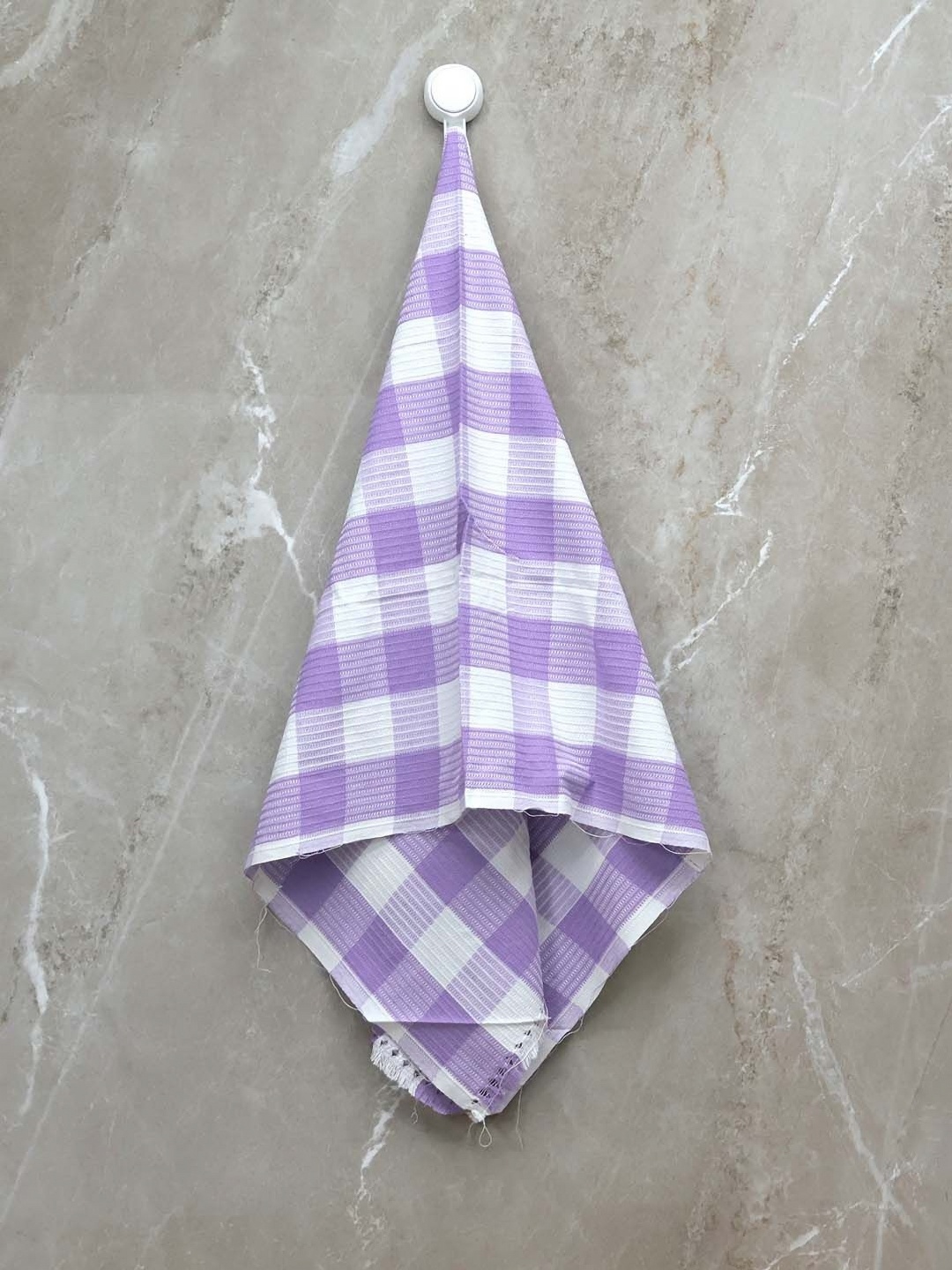 

BOMBAY DYEING Lavender & White Striped Pure Cotton 200 GSM Bath Towel