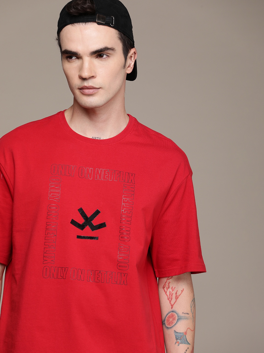 

WROGN X Netflix Brand Logo Printed Drop-Shoulder Sleeves Pure Cotton Oversized T-shirt, Red