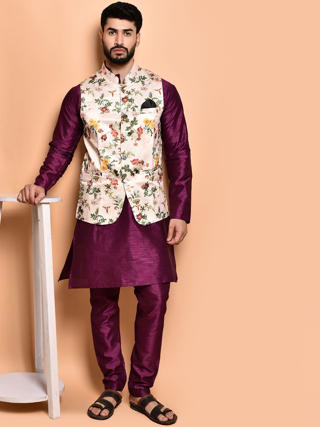 

PRINTCULTR Men Regular Pure Silk Kurta with Trousers, Purple