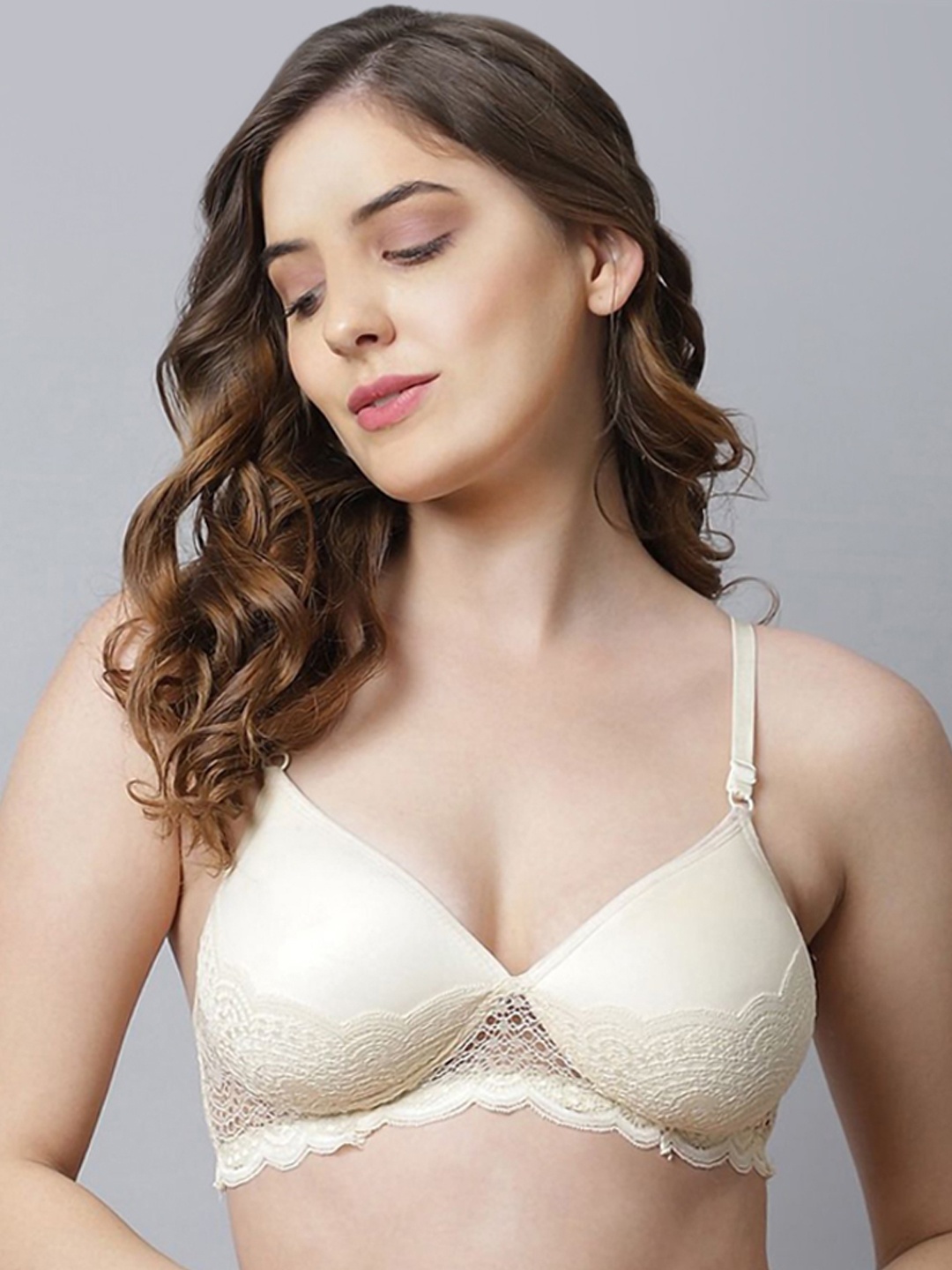

Aamarsh Lace Lightly-Padded Lingerie Set, Cream