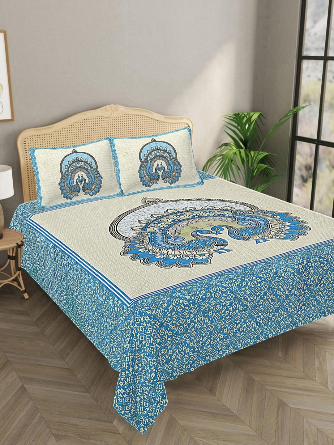 

Bombay Spreads Blue & White Conversational 144 TC King Bedsheet with 2 Pillow Covers