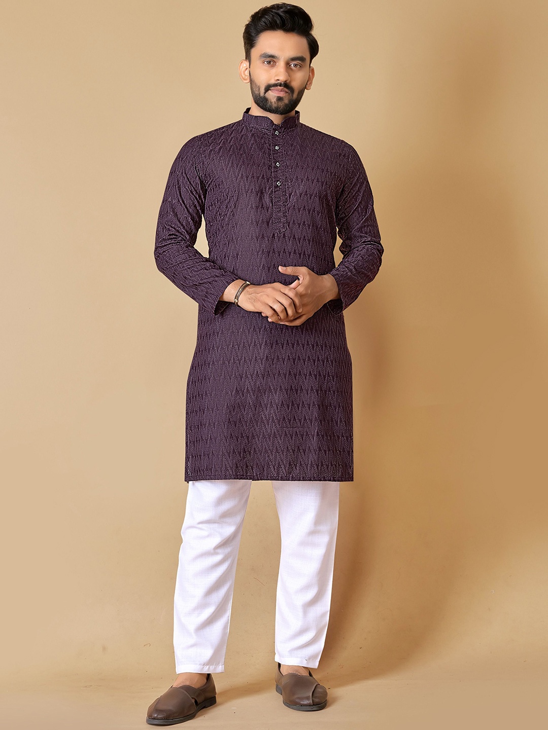 

Zurika Fashion Men Embroidered Thread Work Kurta, Purple