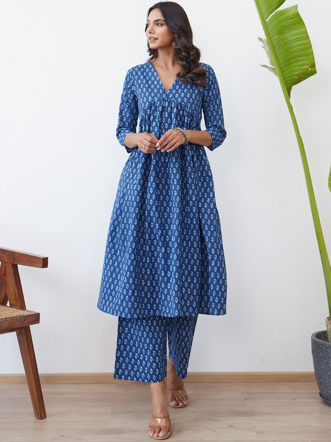 

Indo Era Women Ethnic Motifs Printed Empire Pure Cotton Kurta with Trousers, Blue