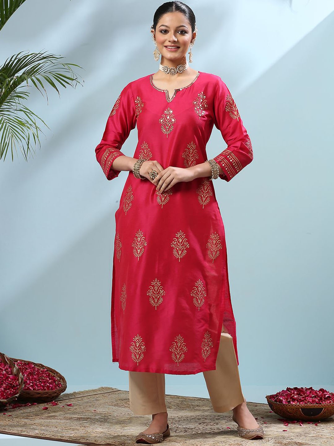 

Tahiliya Ethnic Motifs Printed Sequinned Cotton Silk Straight Kurta, Fuchsia
