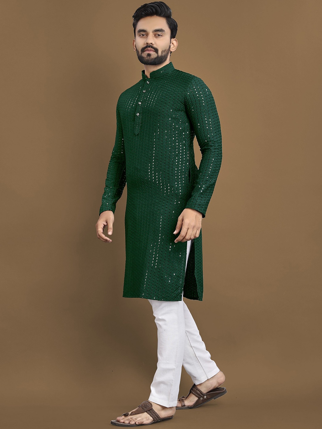 

Anaita Geometric Embellished Mandarin Collar Chikankari Straight Kurta, Green