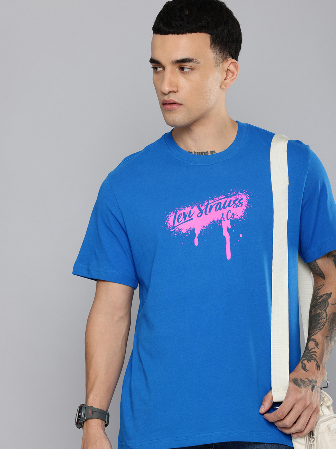 

Levis Brand Logo Printed Drop-Shoulder Sleeves Oversized Pure Cotton T-shirt, Blue