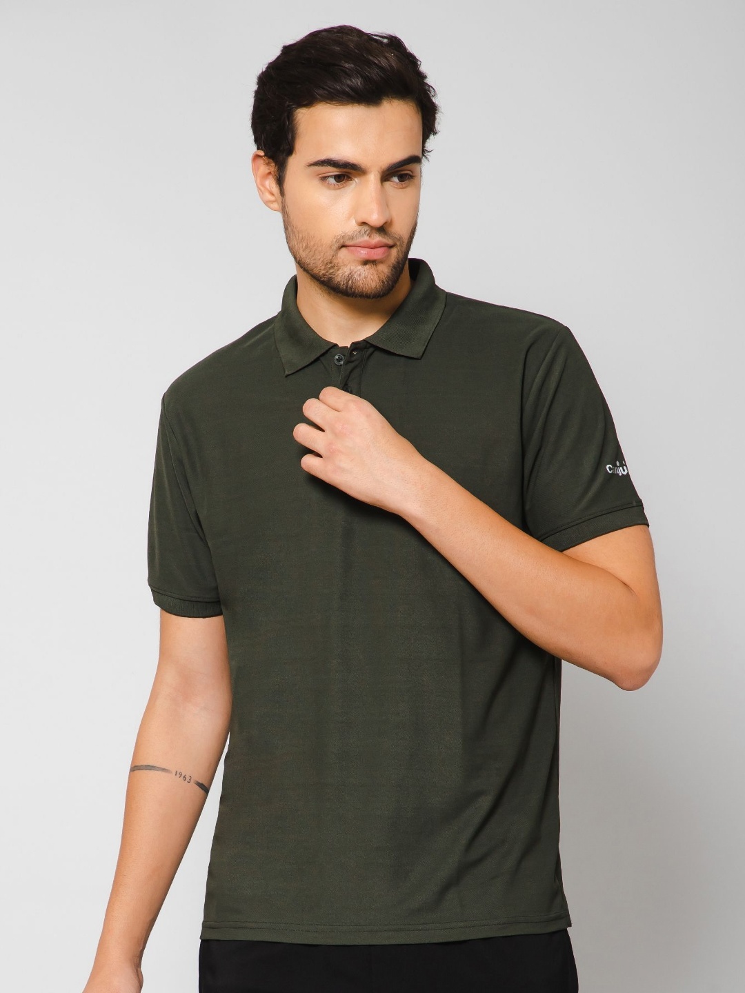 

Canjuice Men Solid Polo Collar T-shirt, Olive