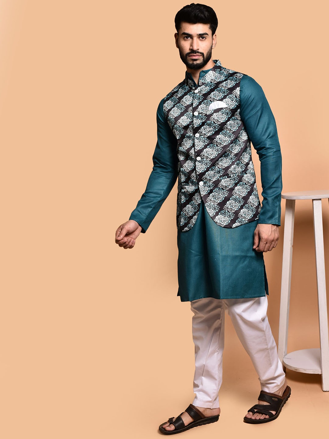 

PRINTCULTR Men Regular Pure Cotton Kurta with Trousers, Teal