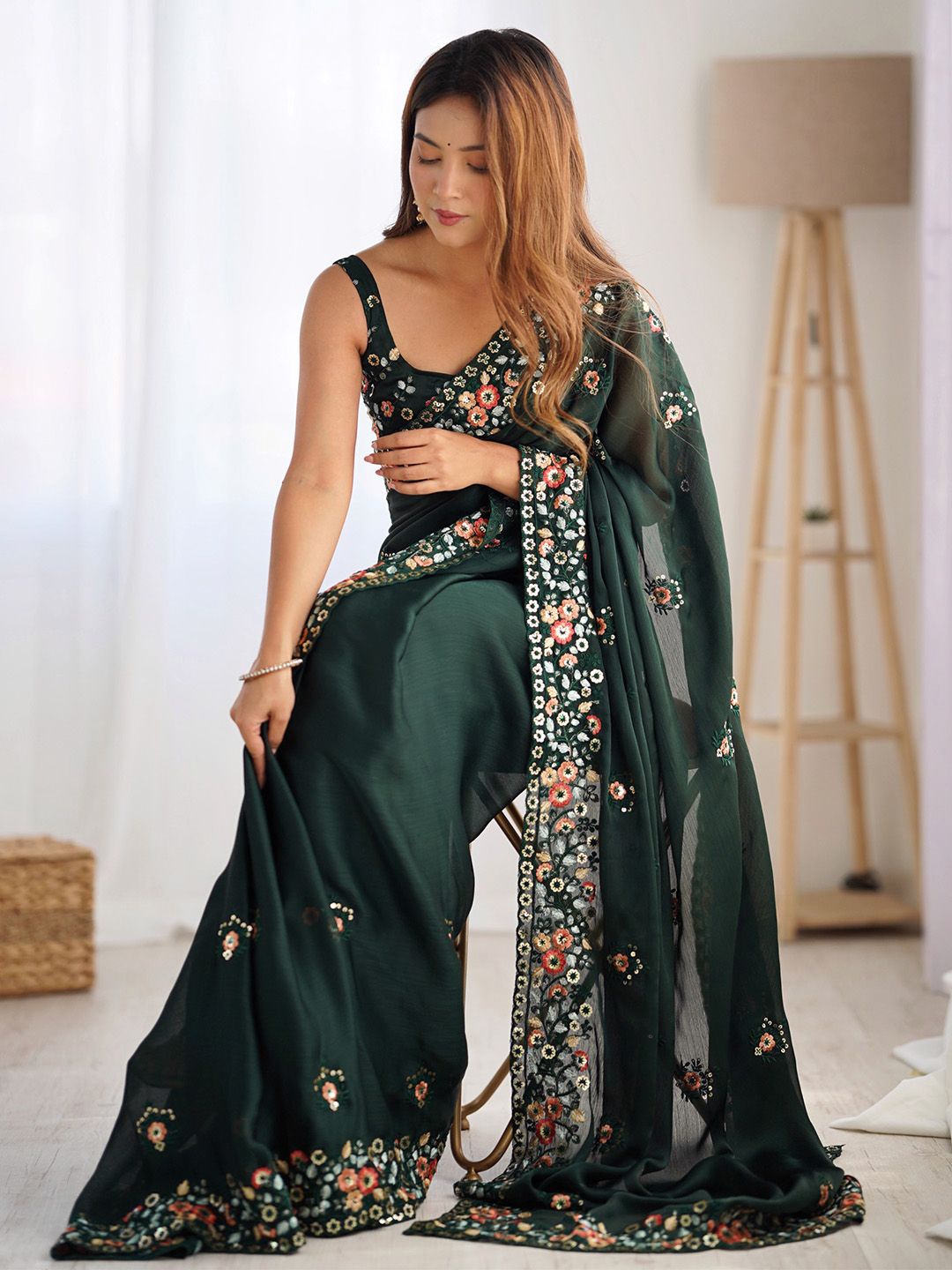 

Sangria Embellished Saree With Blouse Piece, Green