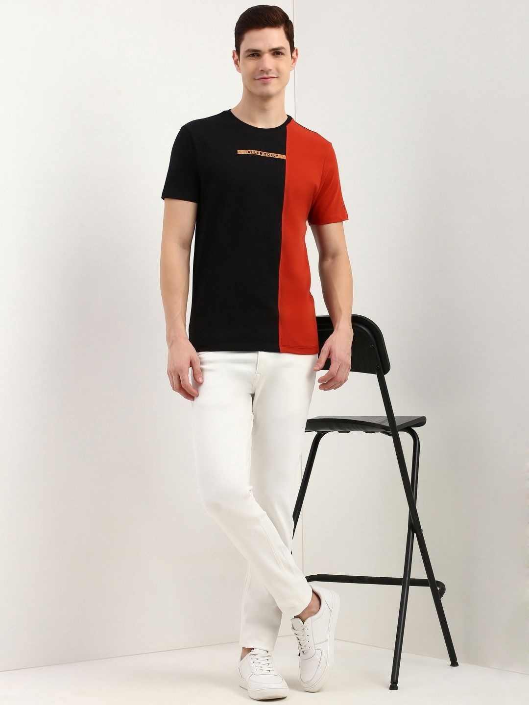 

Allen Solly Men Colourblocked Slim Fit T-shirt, Black