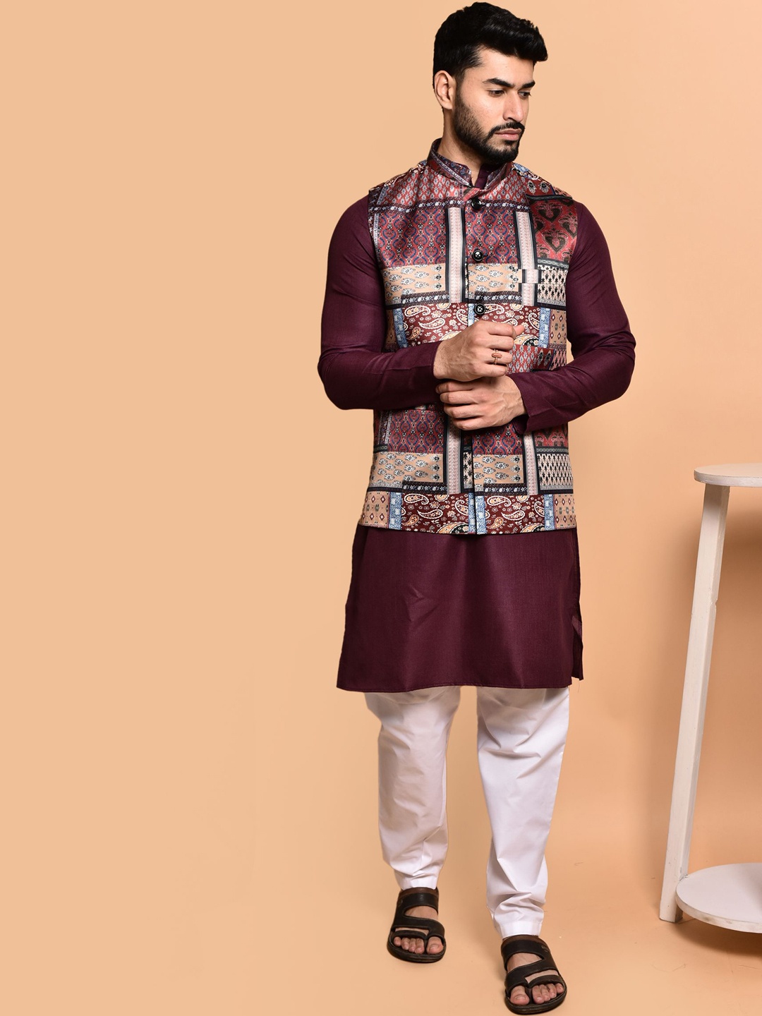 

PRINTCULTR Men Regular Pure Cotton Kurta with Trousers, Purple