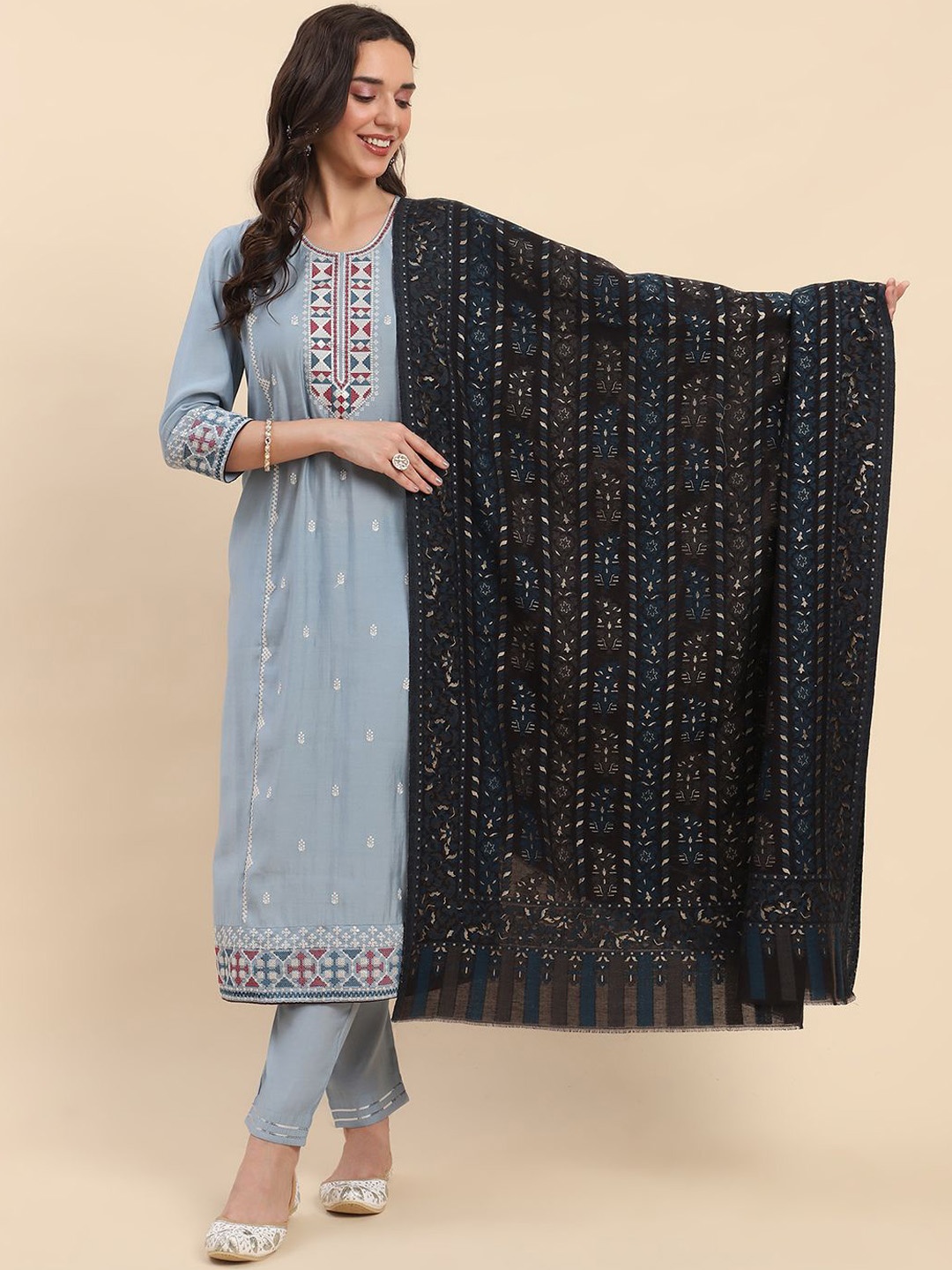 

La Vastraa Women Floral Woven Design Shawl, Black