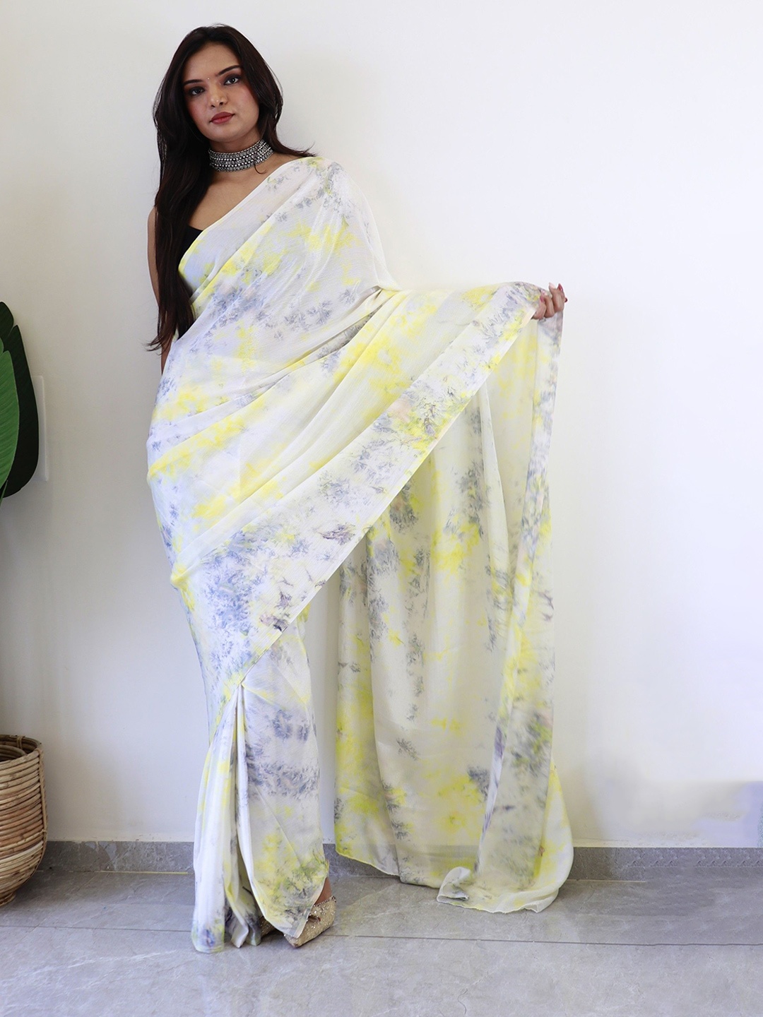 

Mitera Silk Blend Ready to Wear Saree, Yellow