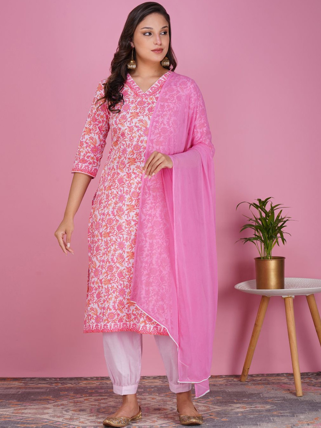 

METRO-FASHION Floral Printed Pure Cotton Straight Kurta With Salwar & Dupatta, Pink