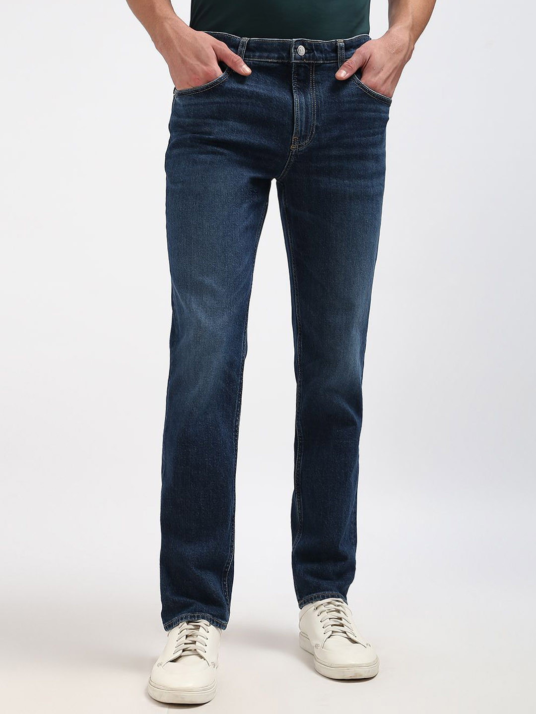 

Calvin Klein Jeans Men Mid-Rise Casual Regular Jeans, Blue