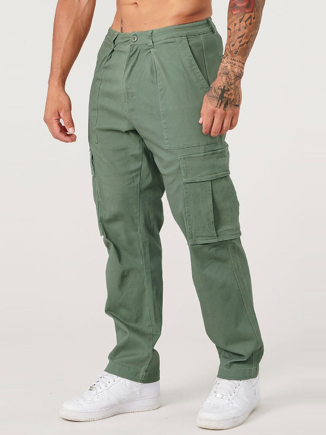 

StyleCast x Revolte Men Pleated Cargos Trousers, Green