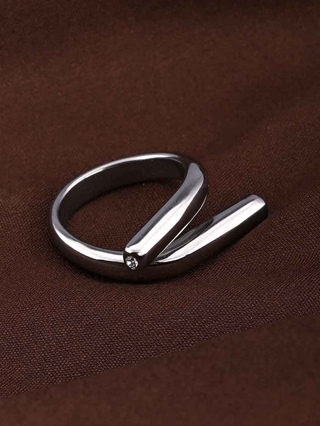 

PALMONAS Silver-Plated Stainless Steel Sleek Band Finger Ring