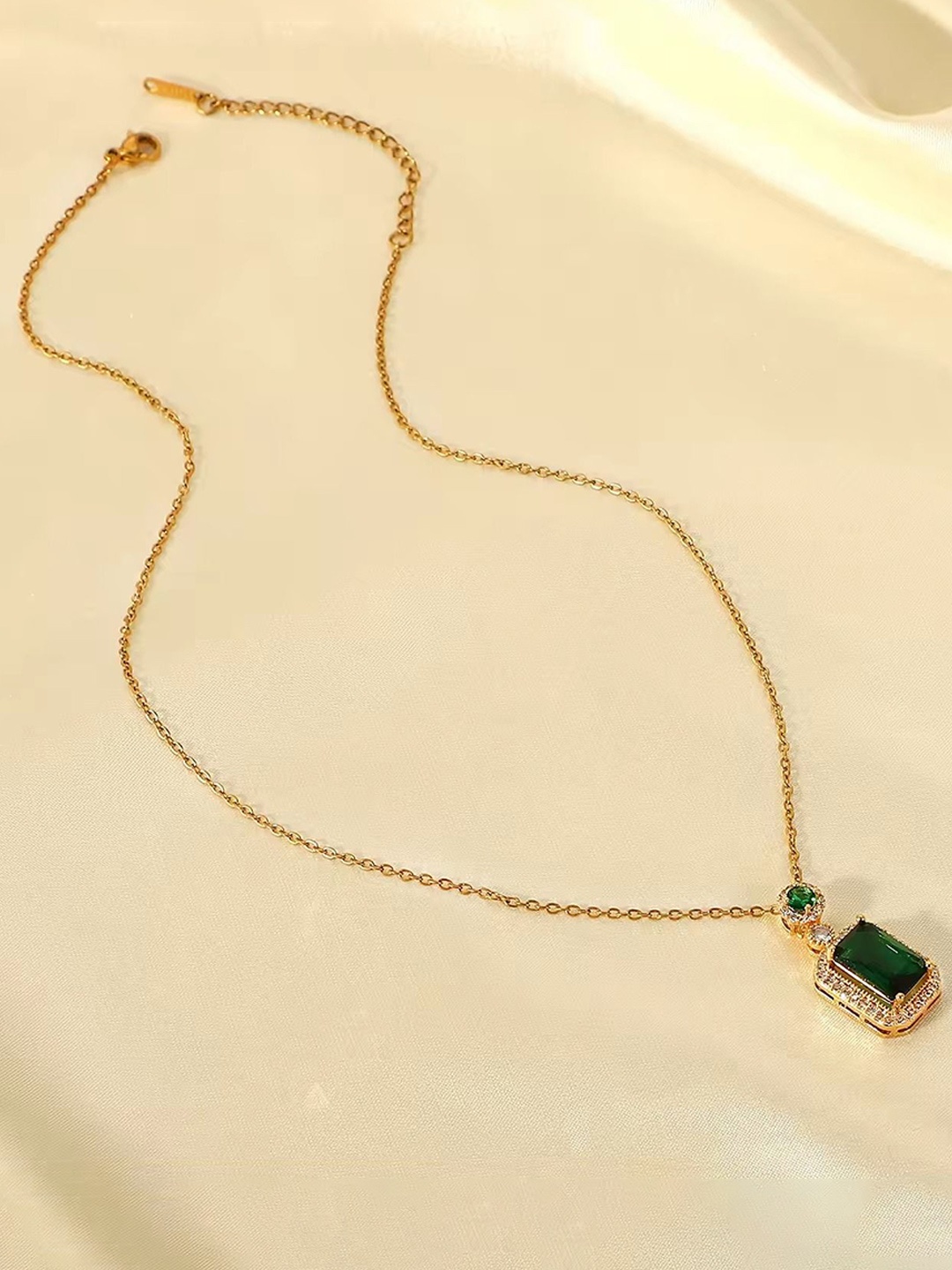 

DIVASTRI Gold-Plated American Diamond Studded Necklace