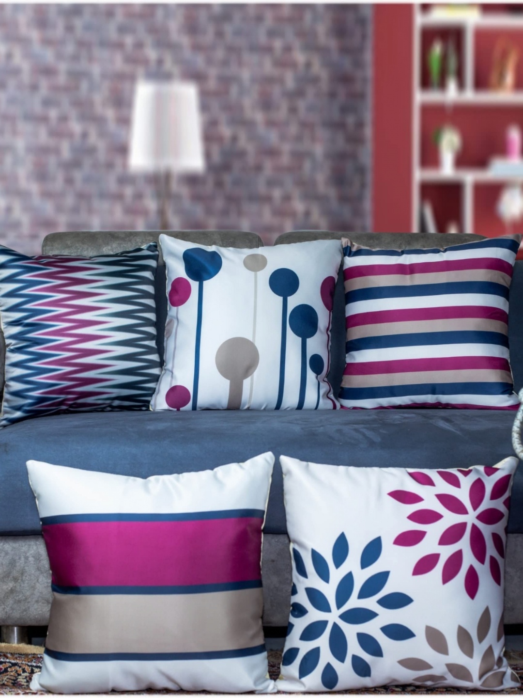 

Vendola White & Grey 5 Pieces Geometric Square Cushion Covers