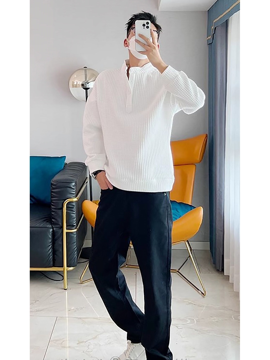 

StyleCast x Revolte Men T-shirt, White