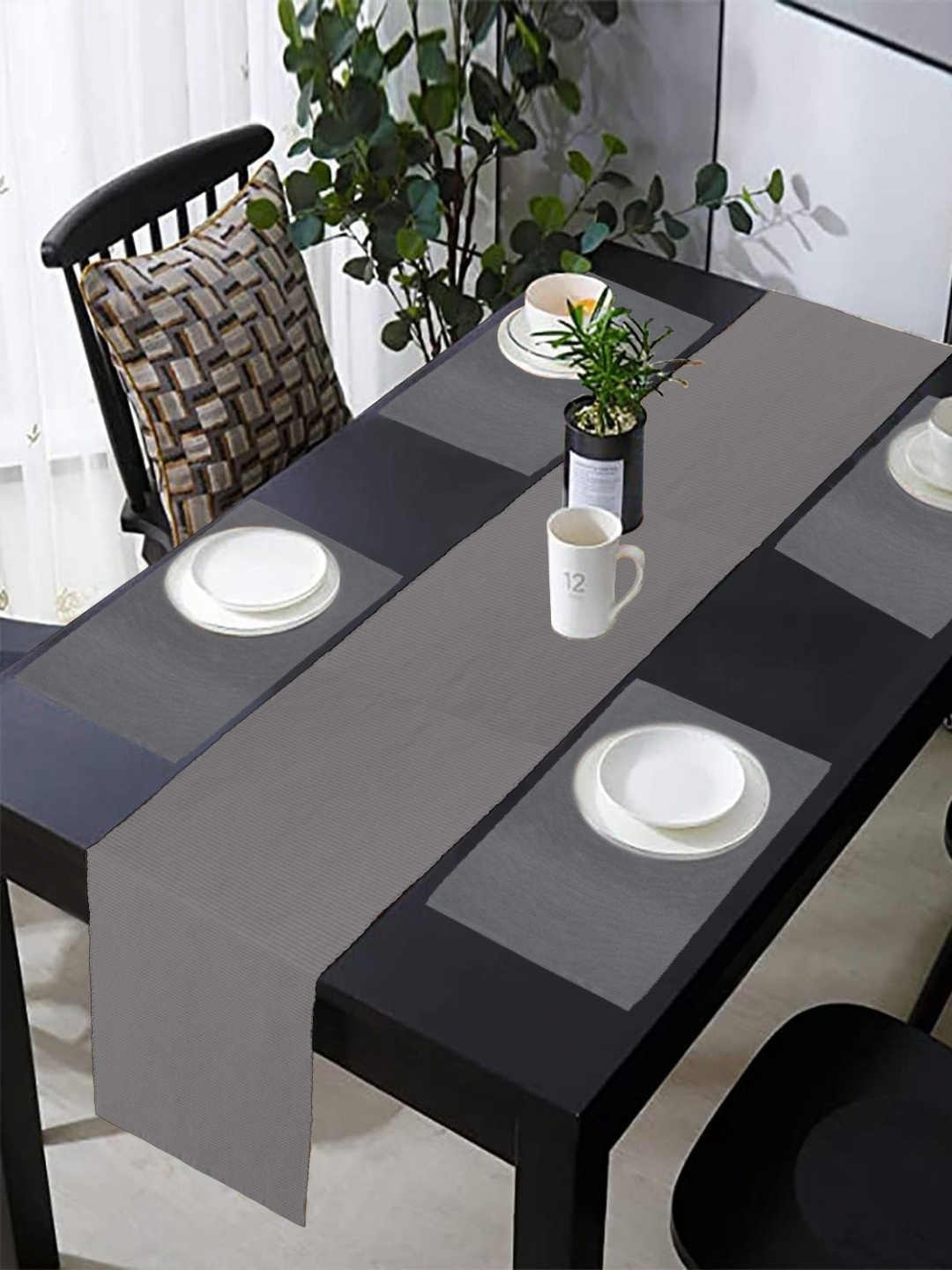 

Lushomes Grey 5 Pieces Textured Cotton Table Linen Set