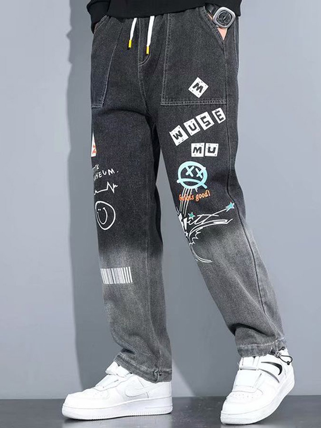 

StyleCast x Revolte Men Relaxed Fit Printed Heavy Fade Cotton Jeans, Grey