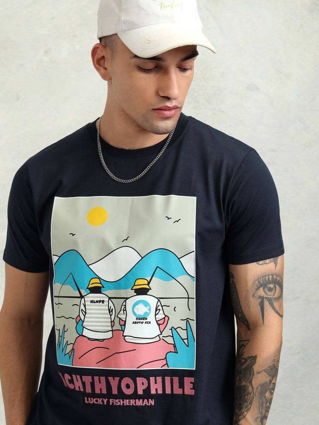 

HIGHLANDER Men Printed T-shirt, Navy blue