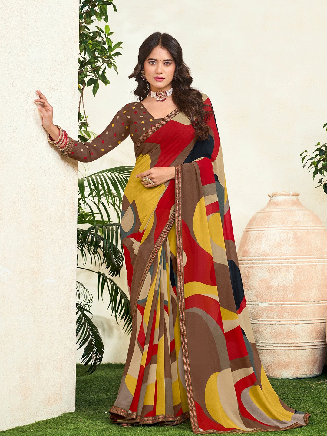 

Laxmipati Embroidered Poly Georgette Saree, Red