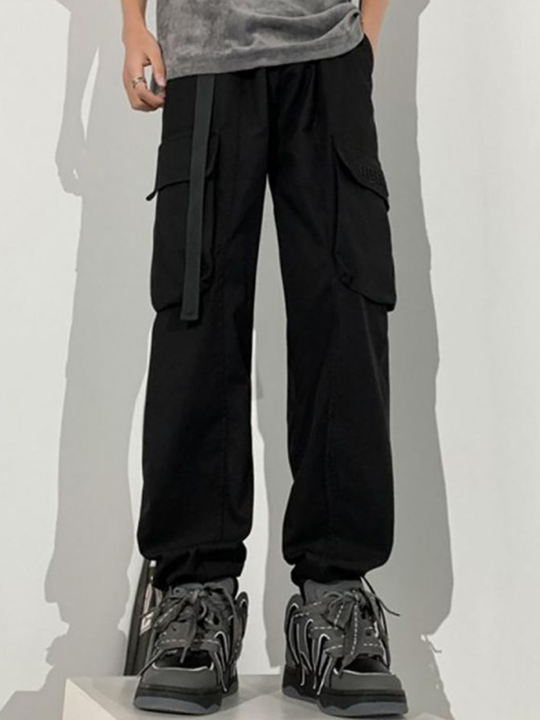 

StyleCast x Revolte Men Cargos Trousers, Black