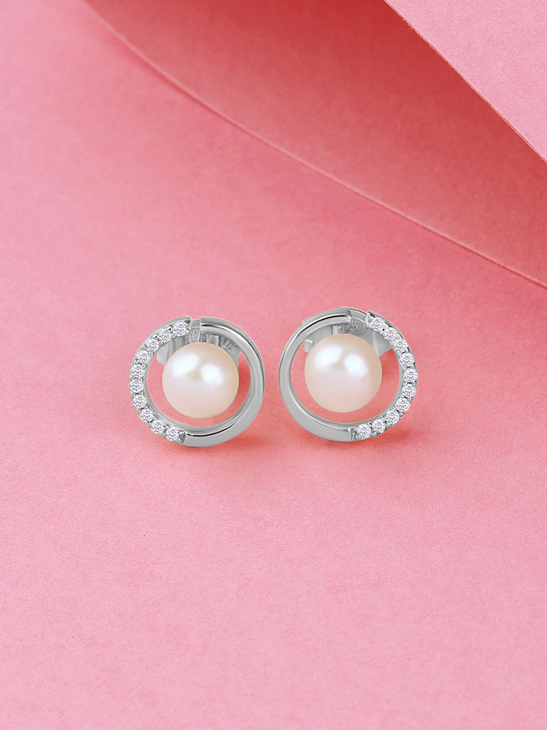 

Ornate Jewels 925 Sterling Silver Freshwater Pearl Love Circle Stud Earring, White