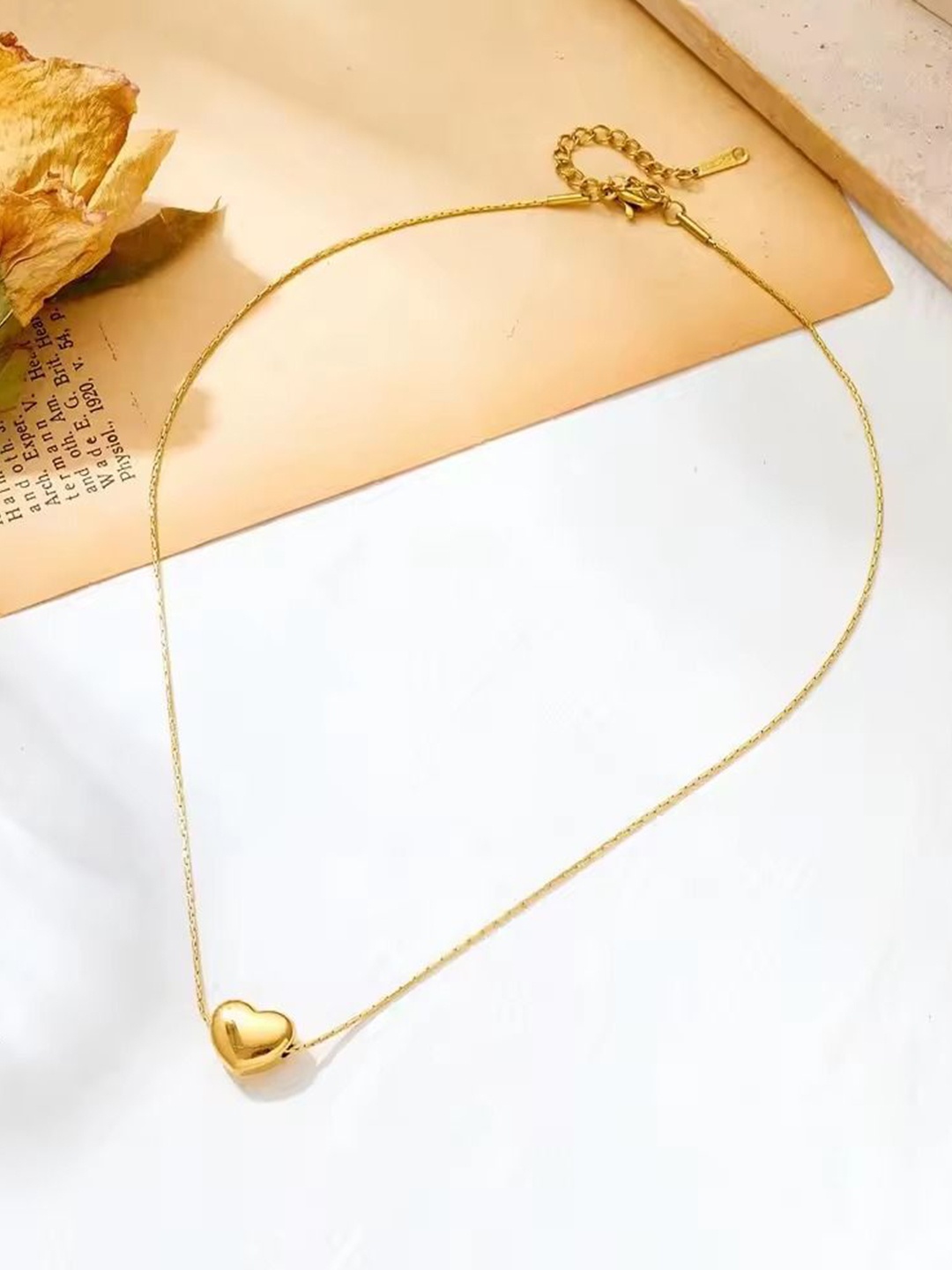 

DIVASTRI Gold-Plated Anti-tarnish Pendant Necklace