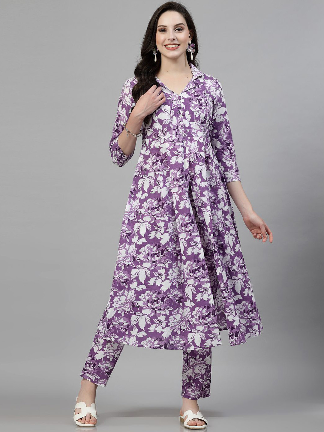 

SkyaSia Floral Printed Pure Cotton A-Line Kurta with Trousers, Purple