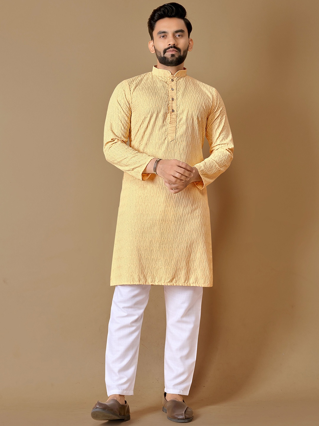 

Zurika Fashion Men Embroidered Kurta, Yellow