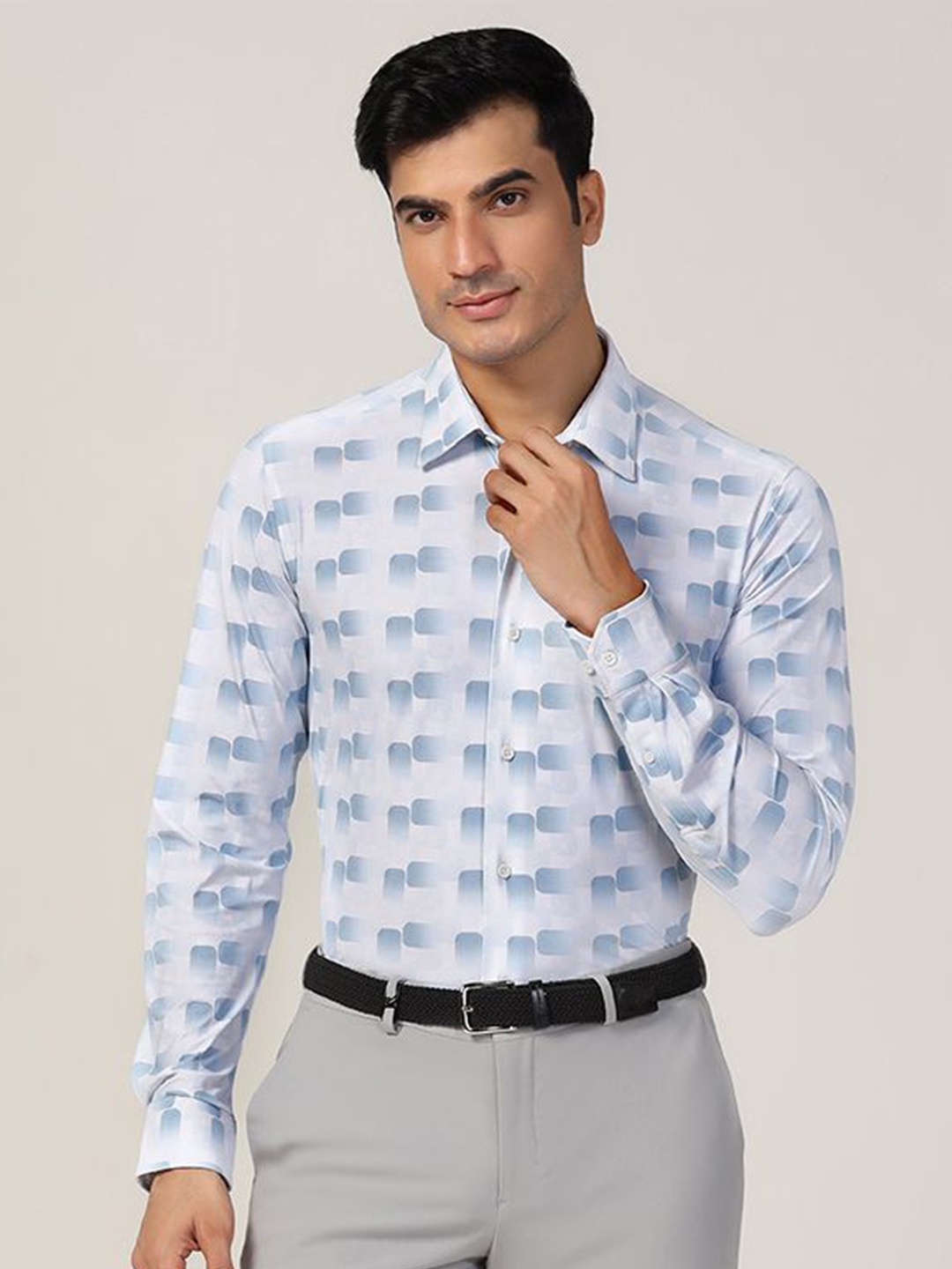 

Blackberrys Men Slim Fit Opaque Checked Casual Shirt, White
