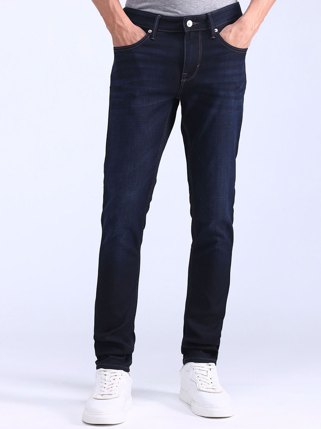 

Flying Machine Men Skinny Fit Heavy Fade Stretchable Cotton Jeans, Blue