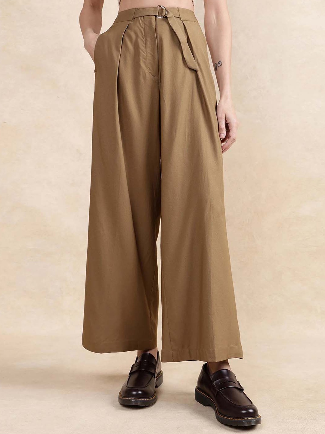 

RAREISM Women Loose Fit High-Rise Pleated Trousers, Brown