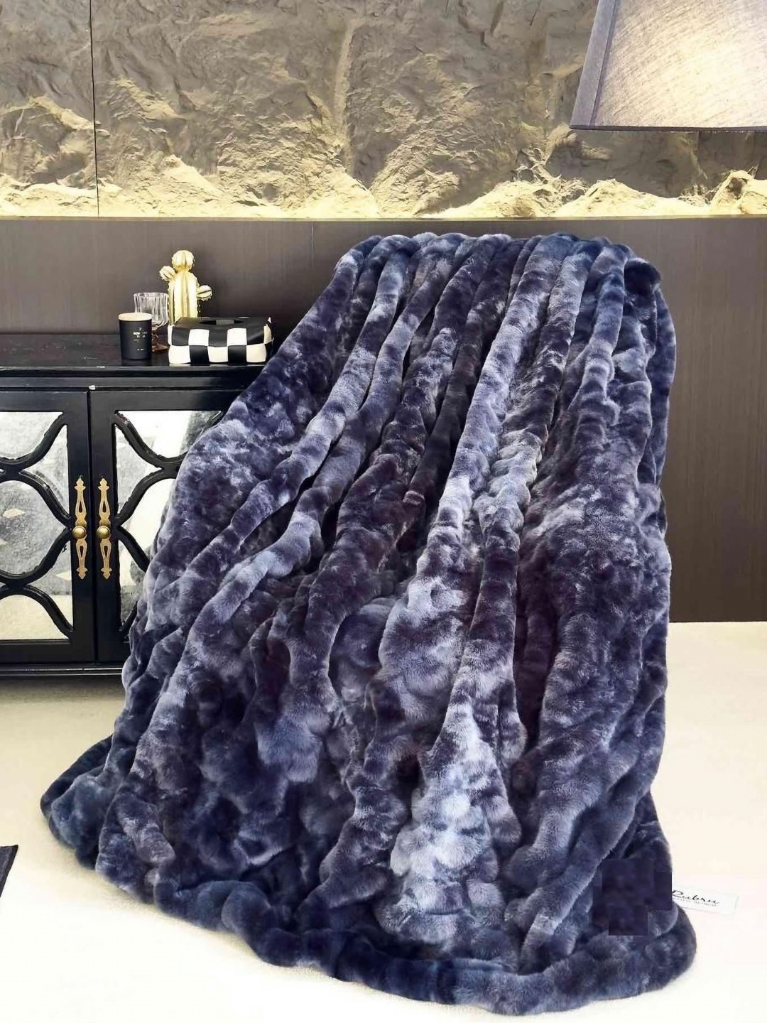 

Nivasam Blanco Purple Heavy Winter Fur Double Bed Blanket